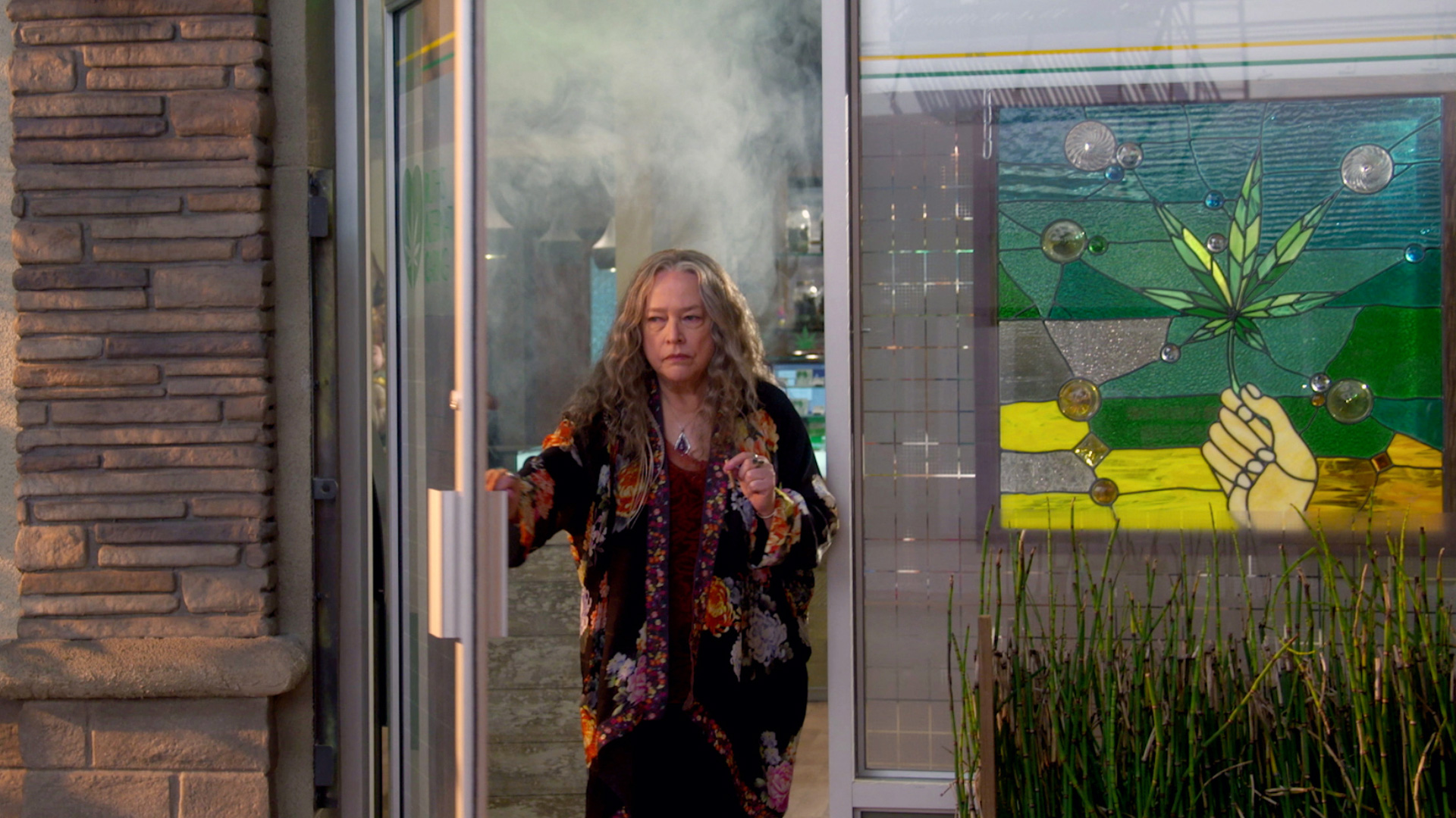 Disjointed 1. Sezon 5. Bölüm