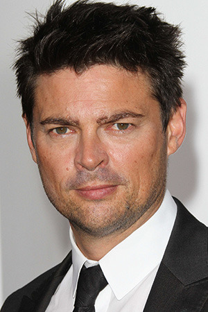 Karl Urban tüm dizileri dizigom'da